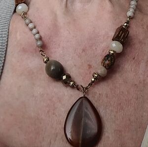 18" Semi Prescious Stone Necklace